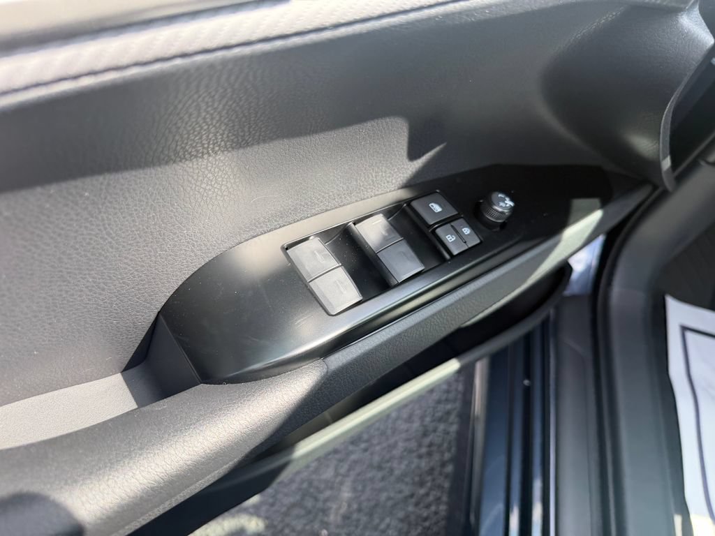 New 2026 Toyota Camry SE FWD image 11