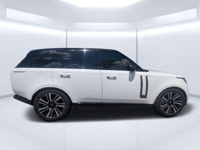 Used 2023 Land Rover Range Rover SE AWD/4WD image 5