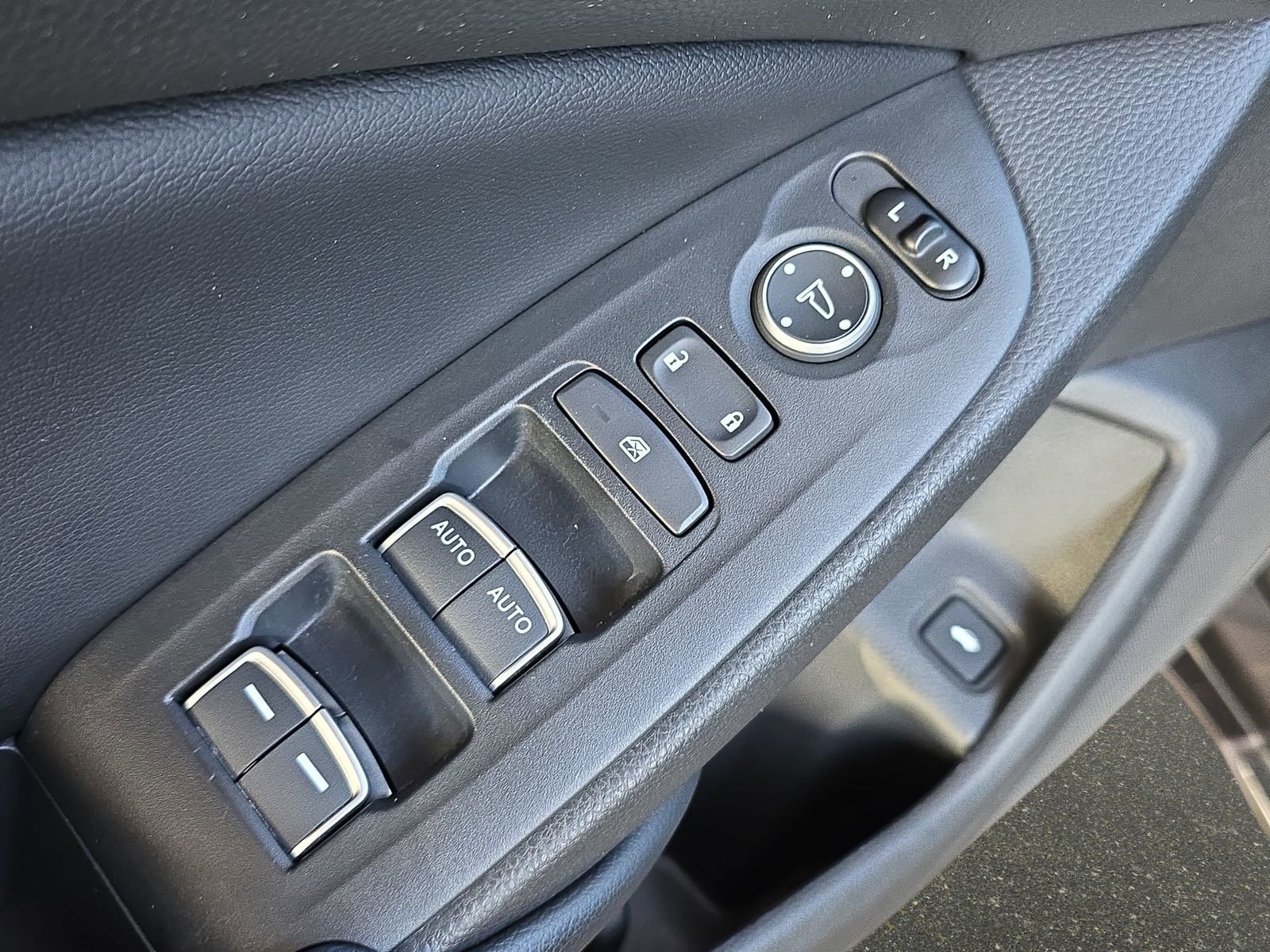 Used 2018 Honda Accord Touring image 29