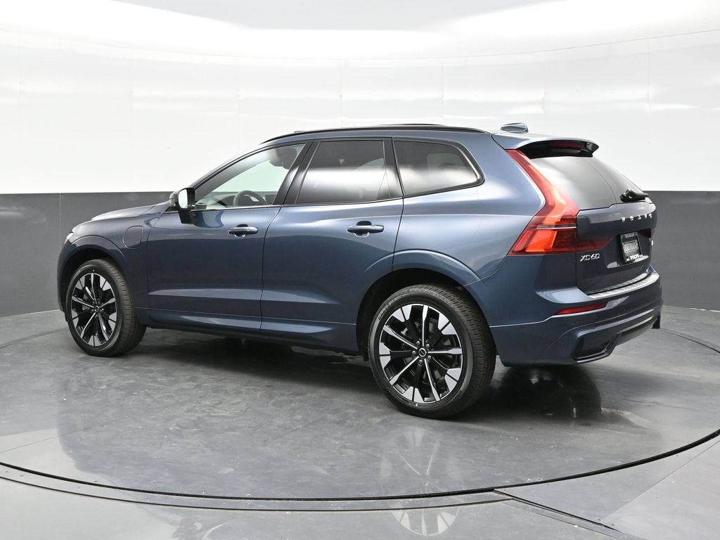 New 2026 Volvo XC60 T8 Plus w/ Climate Package AWD/4WD image 4