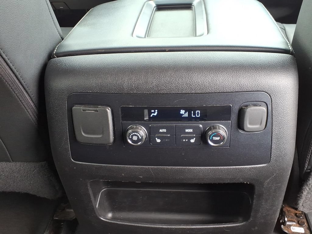 Used 2020 GMC Yukon XL SLT RWD image 16