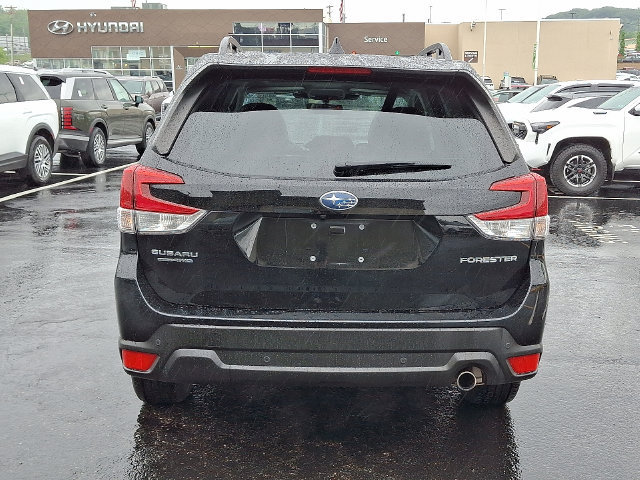 Used 2023 Subaru Forester Limited AWD/4WD image 5