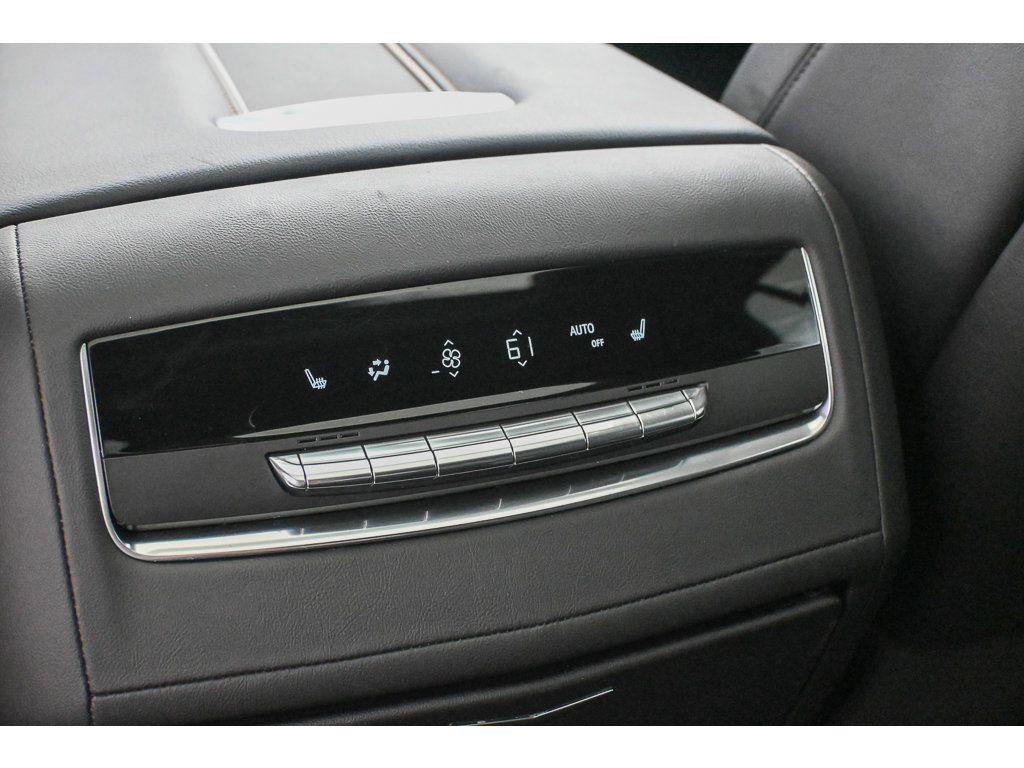 Certified 2023 Cadillac Escalade Premium Luxury AWD/4WD image 31