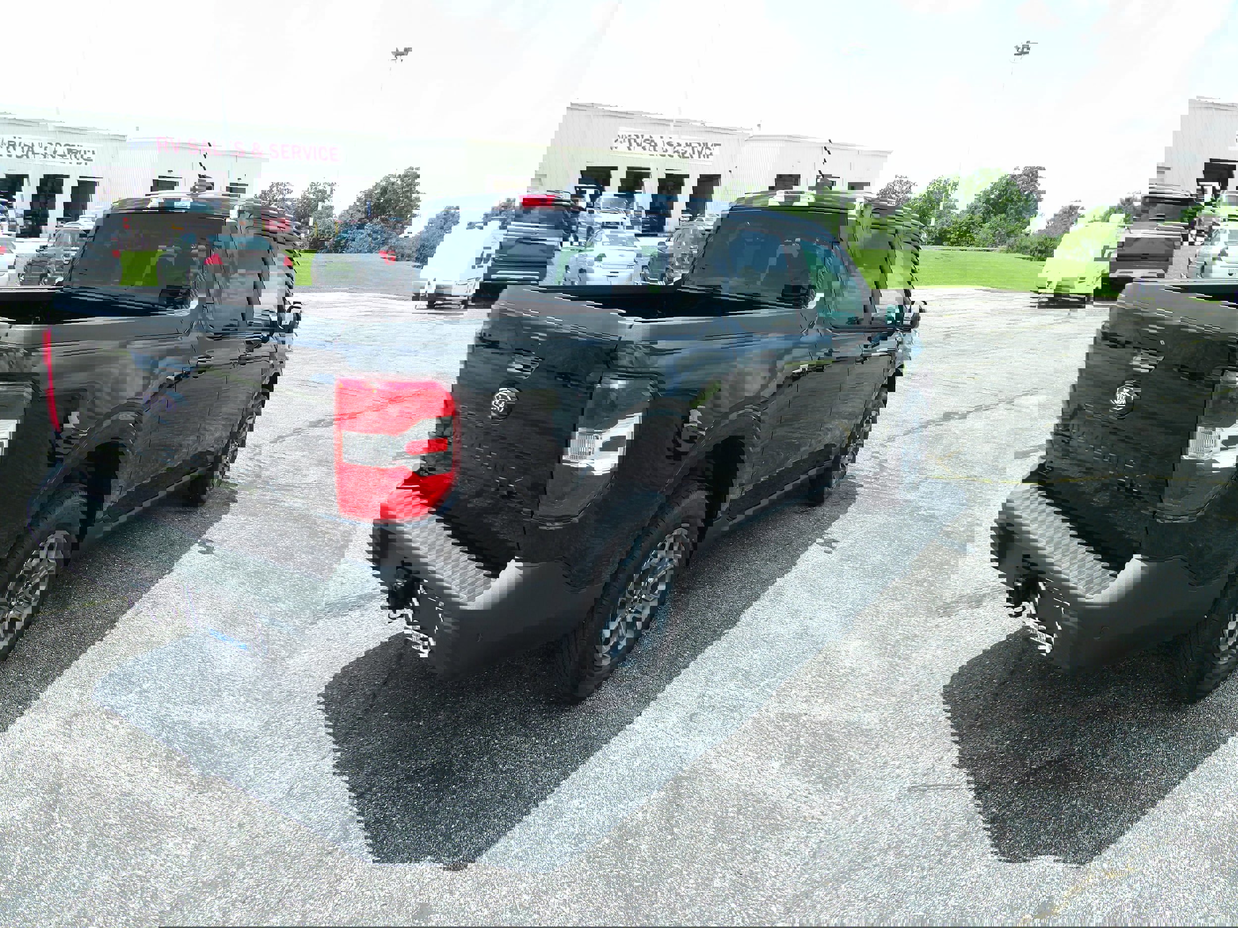 New 2025 Ford Maverick XLT w/ XLT Luxury Package image 6