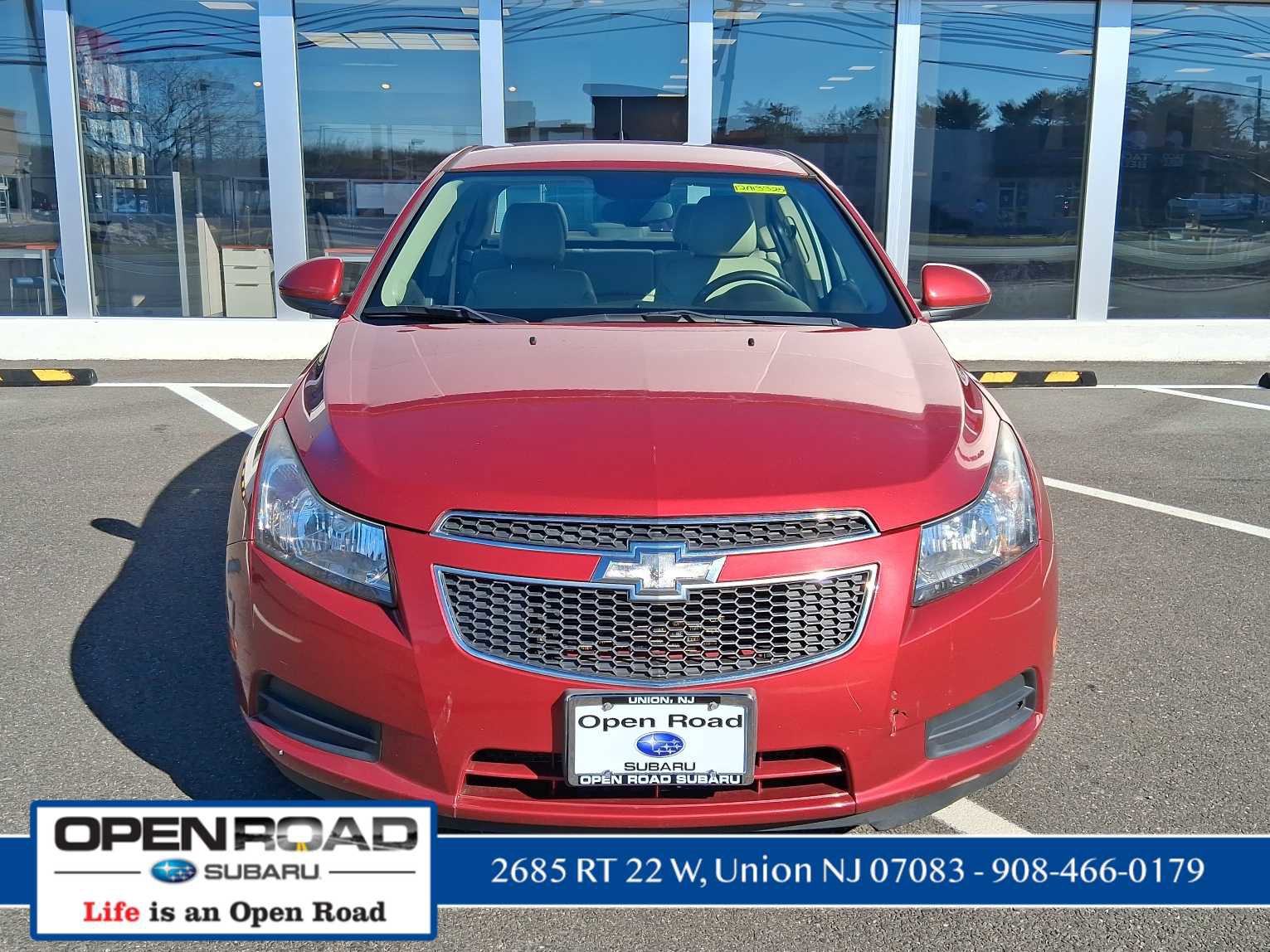 Used 2014 Chevrolet Cruze LT image 2