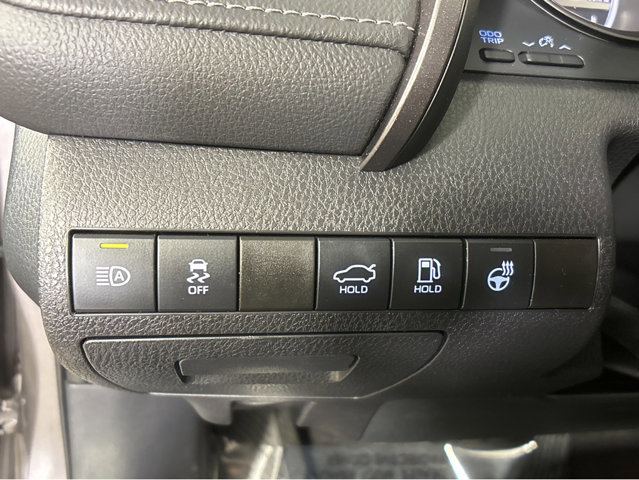 Used 2024 Toyota Camry SE image 38