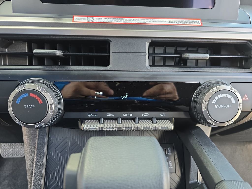 Used 2025 Toyota 4Runner SR5 AWD/4WD image 22