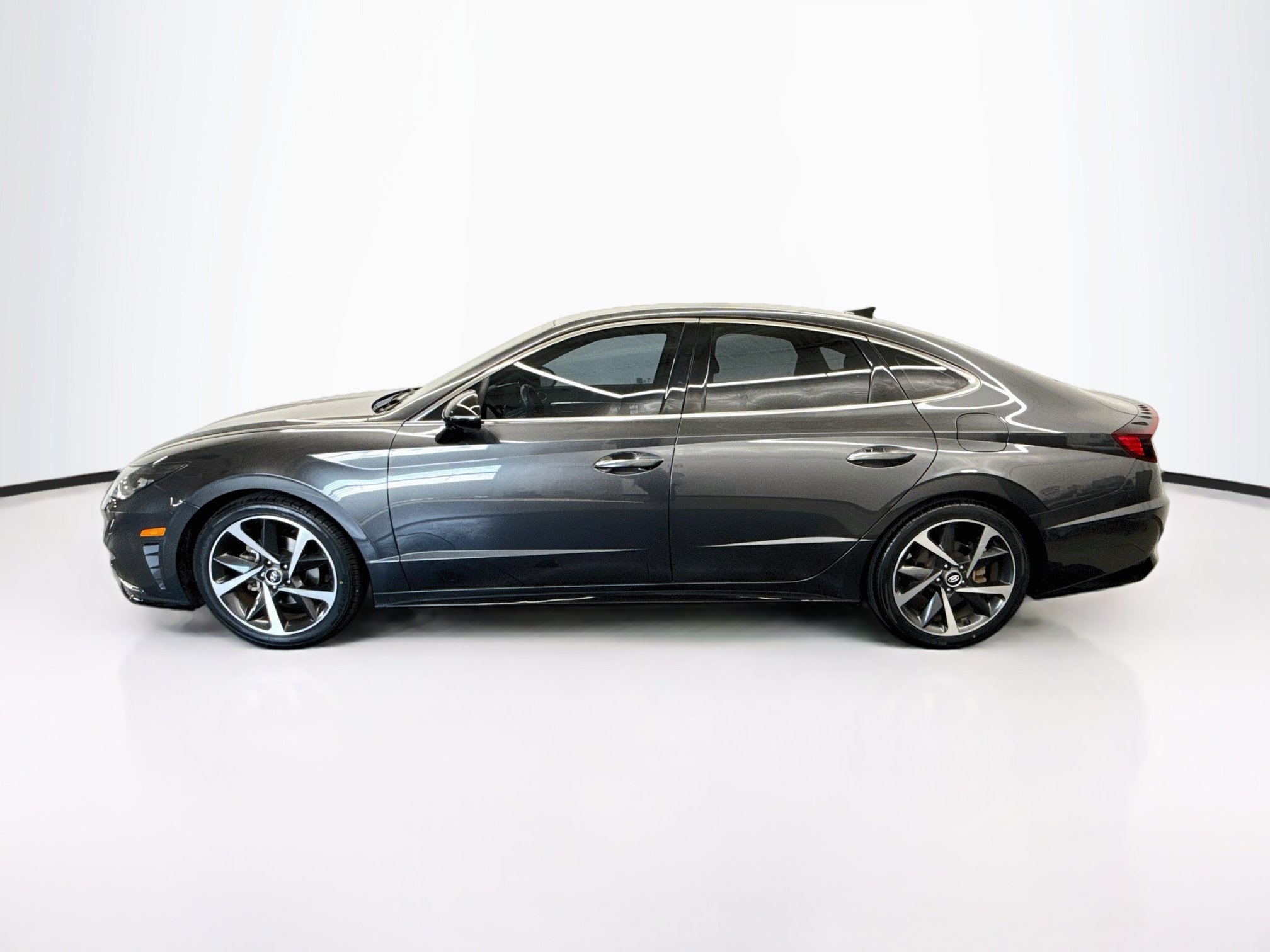 Used 2021 Hyundai Sonata SEL Plus w/ Cargo Package FWD image 4
