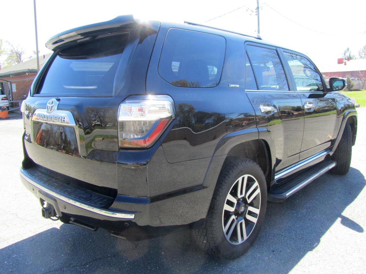 Used 2016 Toyota 4Runner Limited AWD/4WD image 10