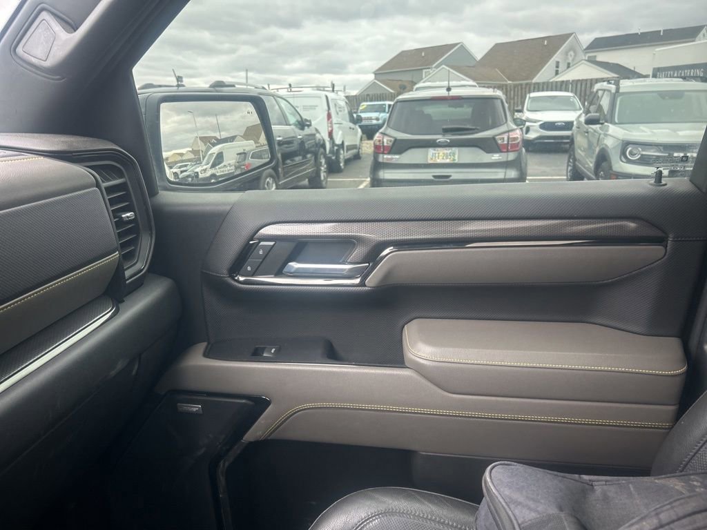 Used 2022 Chevrolet Silverado 1500 ZR2 w/ Technology Package image 11