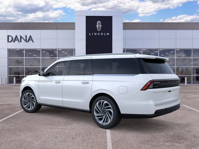 New 2026 Lincoln Navigator L Reserve AWD/4WD image 4