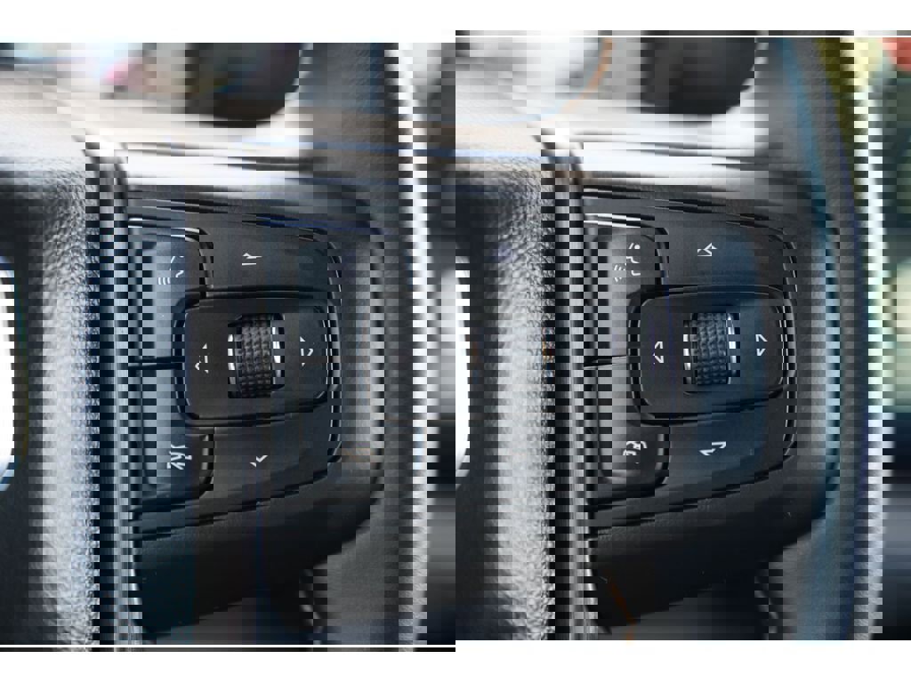 Used 2025 GMC Sierra 3500 AT4 w/ AT4 Premium Plus Package image 24