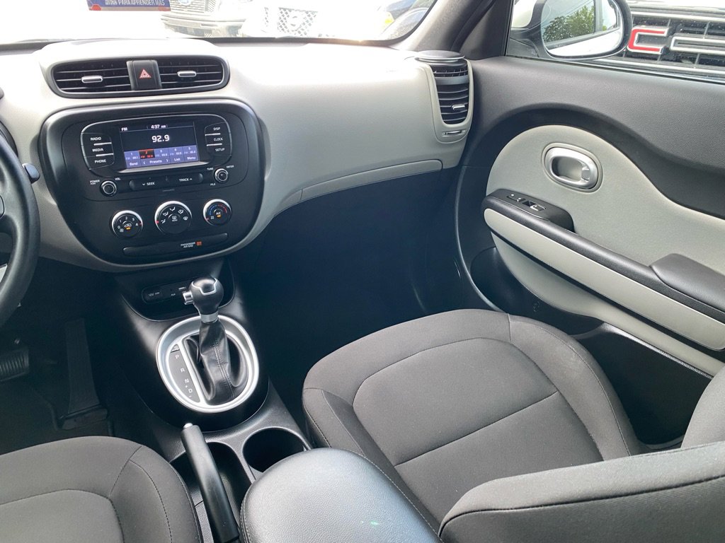 Used 2019 Kia Soul image 17