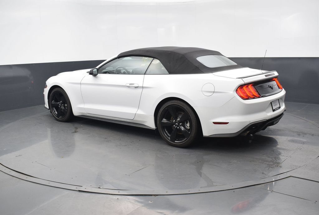 Used 2021 Ford Mustang Convertible w/ Equipment Group 101A RWD image 4