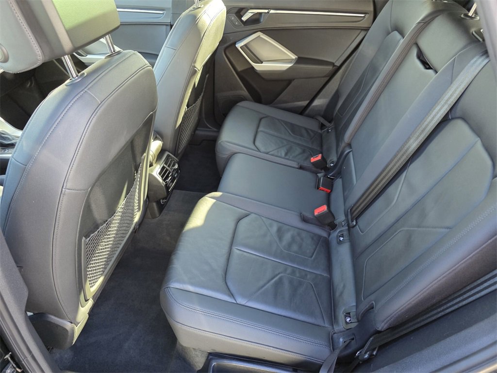 Used 2022 Audi Q3 2.0T Premium Plus image 13