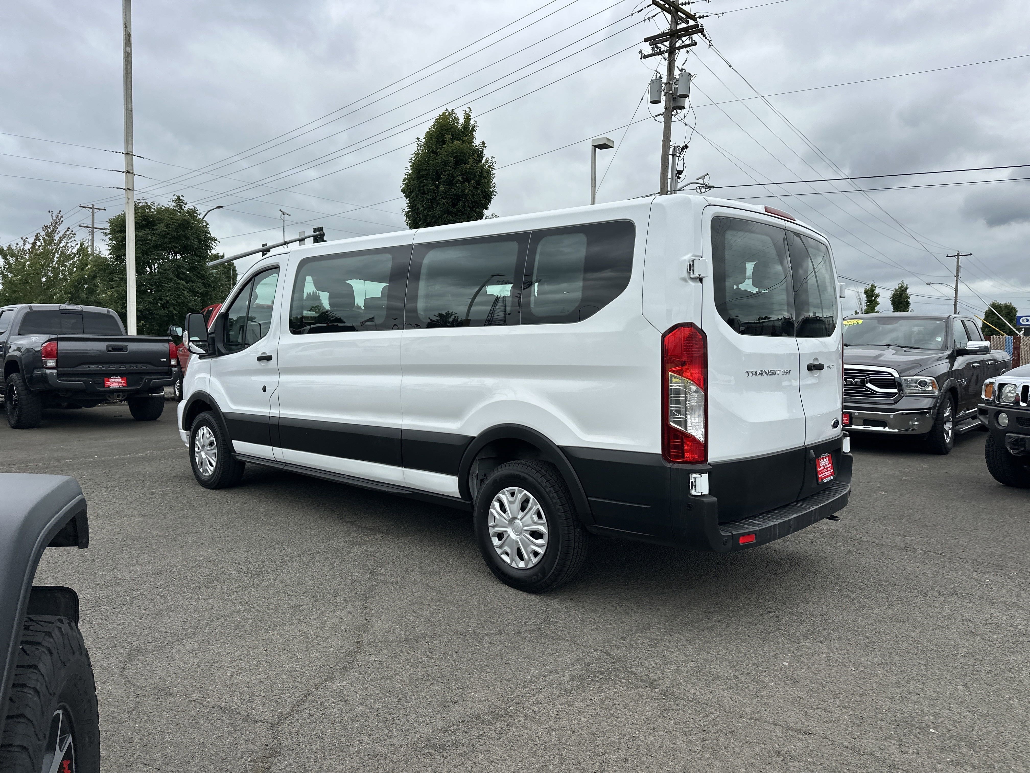 Used 2022 Ford Transit 350 XLT image 3