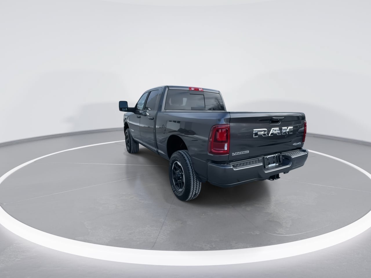 Used 2026 RAM 2500 Laramie AWD/4WD image 15