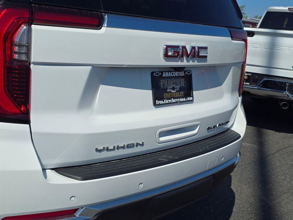 Used 2025 GMC Yukon XL Elevation AWD/4WD image 6