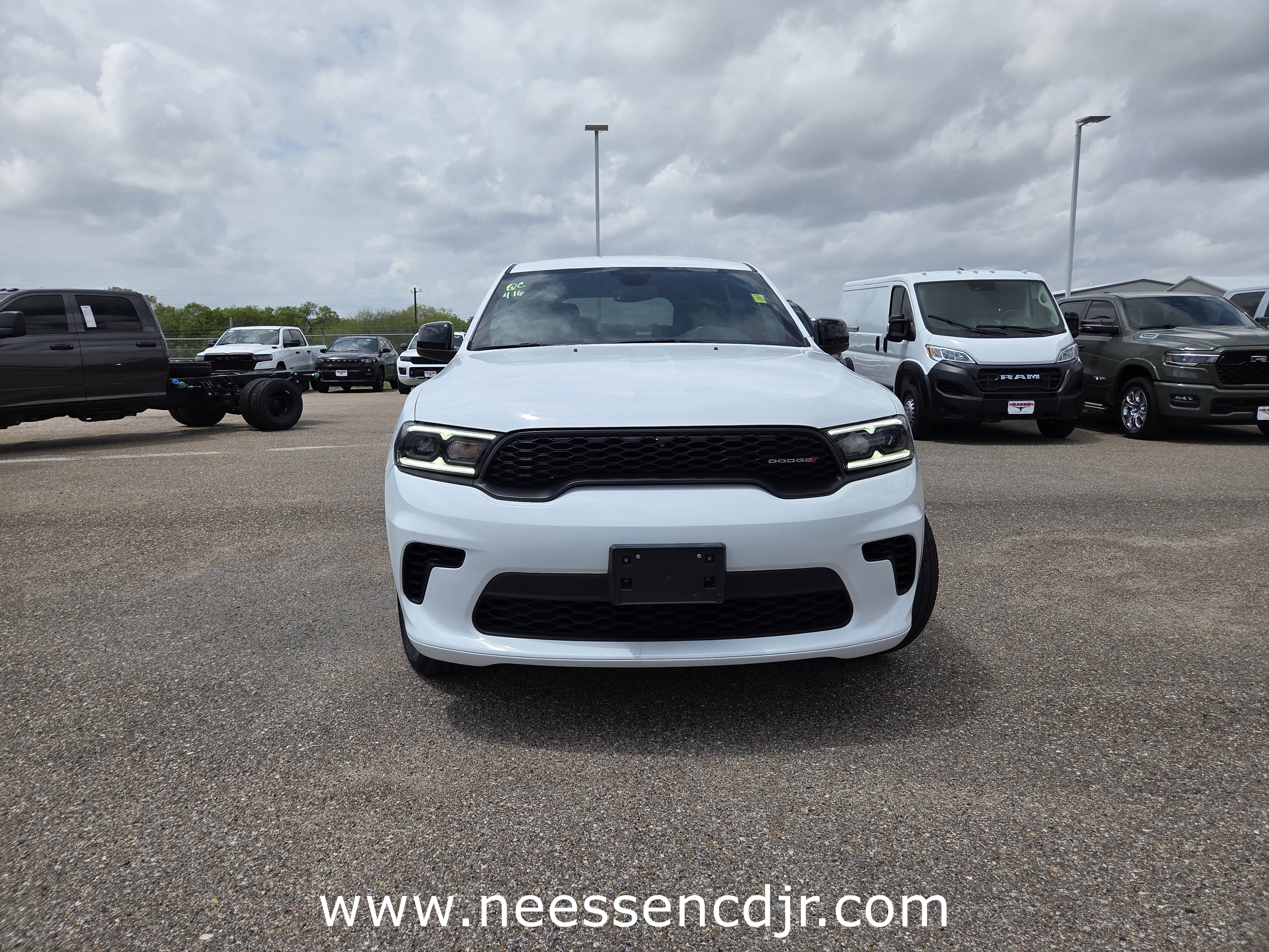 Used 2023 Dodge Durango GT image 2