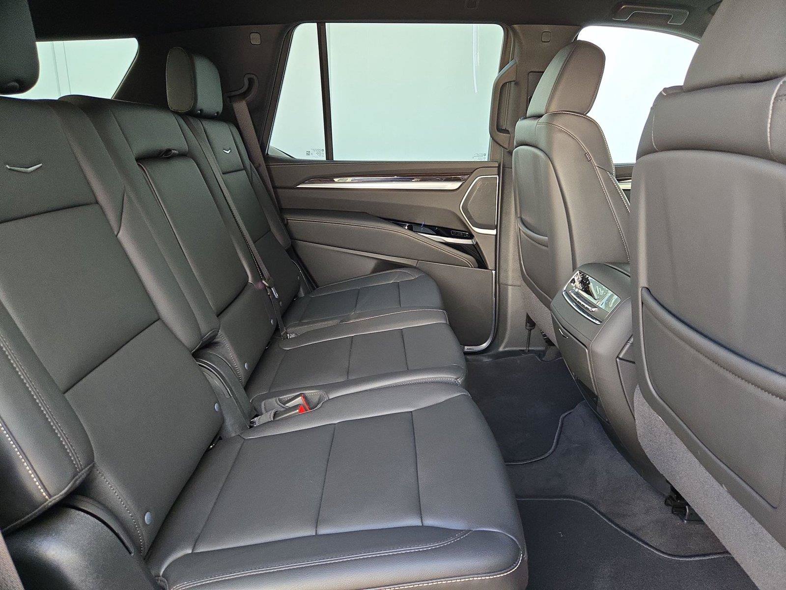 Certified 2025 Cadillac Escalade Luxury RWD image 29