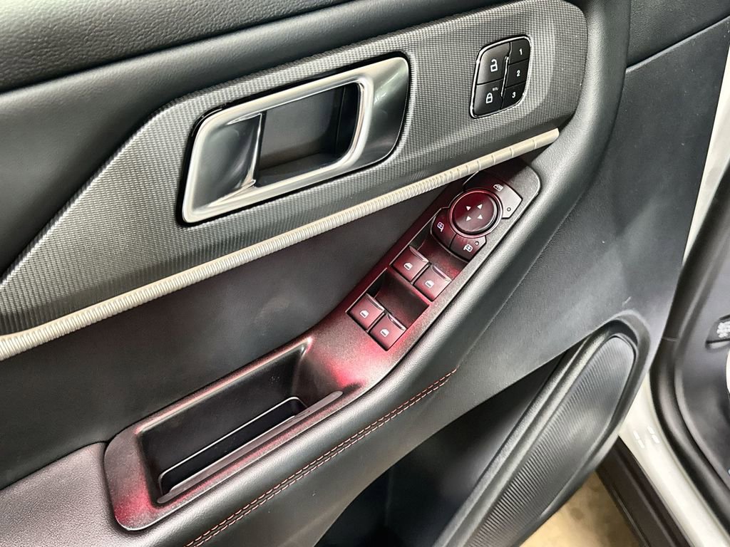 New 2026 Ford Explorer ST-Line w/ ST-Line Street Pack image 14