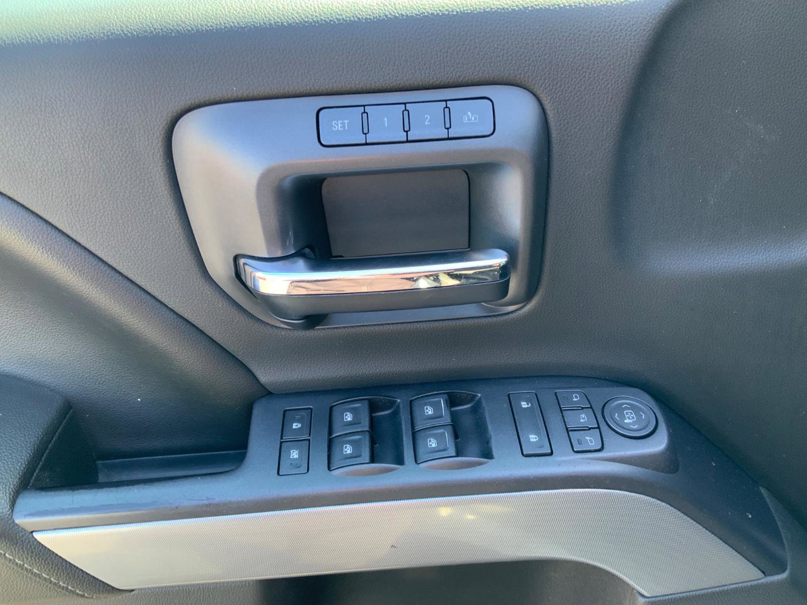 Used 2015 Chevrolet Silverado 2500 LTZ w/ LTZ Plus Package AWD/4WD image 26