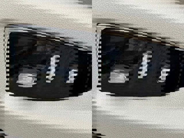 Used 2020 Cadillac Escalade Luxury image 20