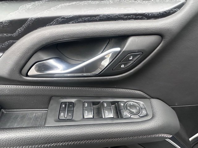 Used 2021 GMC Yukon Denali w/ Denali Premium Package image 10