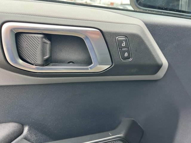 Certified 2024 Ford Bronco Black Diamond image 22