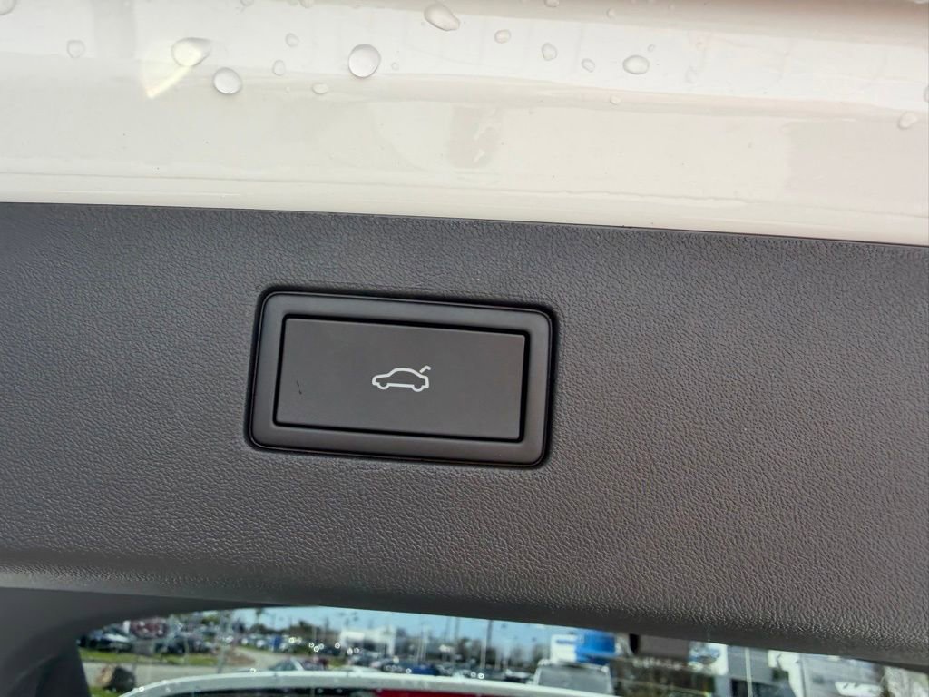 New 2026 Volkswagen Tiguan SE AWD/4WD image 28
