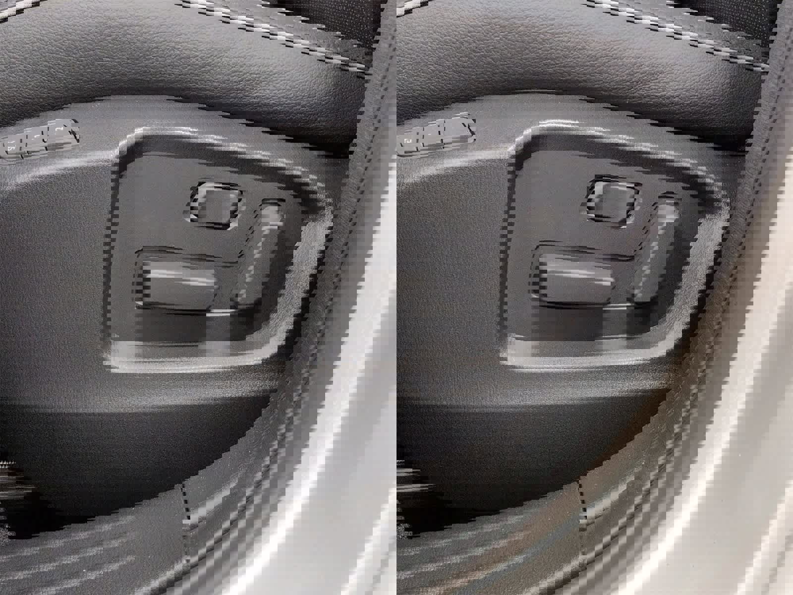 New 2025 MAZDA CX-5 AWD 2.5 S w/ Premium Plus Pkg image 18