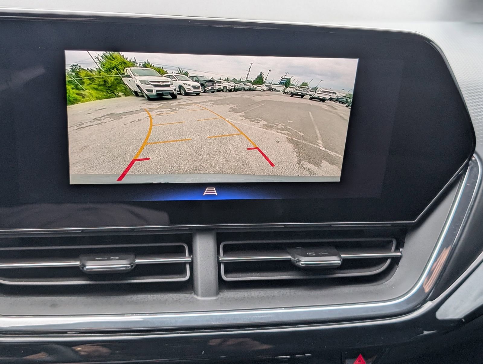 Used 2025 Chevrolet Trax RS w/ Driver Confidence Package FWD image 20