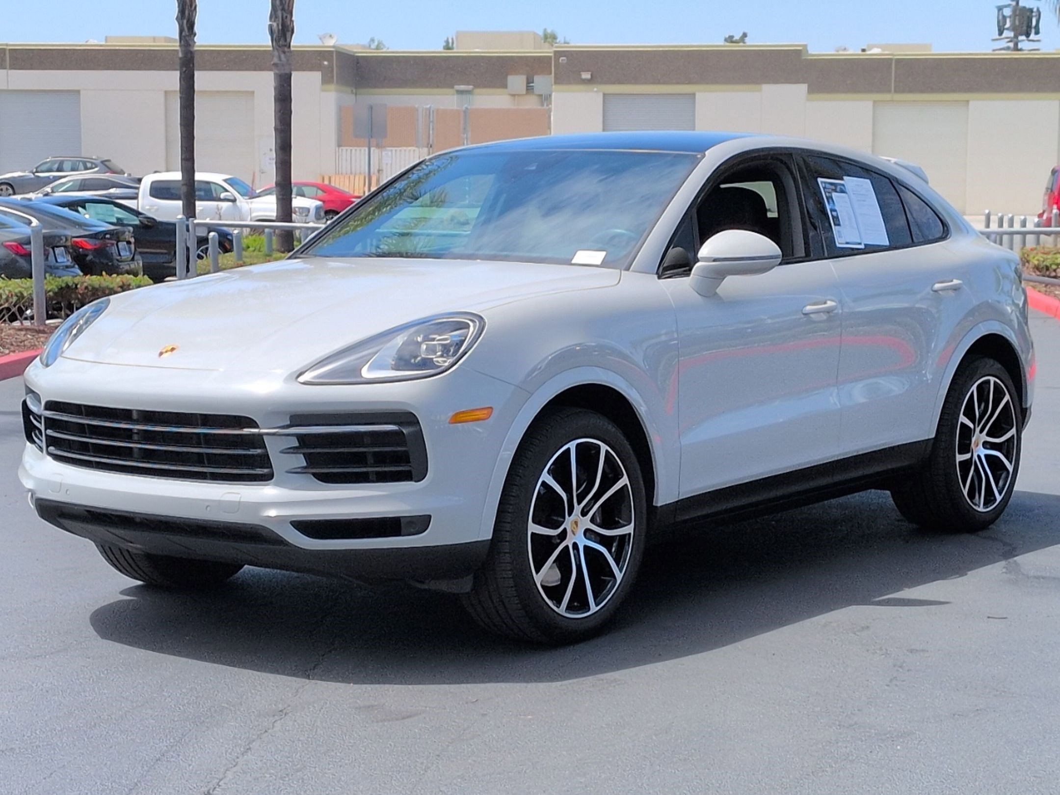 Used 2022 Porsche Cayenne Coupe AWD/4WD image 5