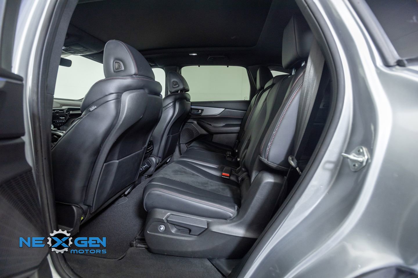 Used 2023 Acura MDX A-Spec AWD/4WD image 28