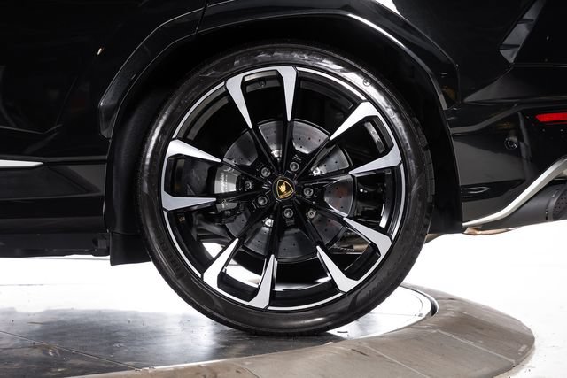Used 2022 Lamborghini Urus AWD/4WD image 14