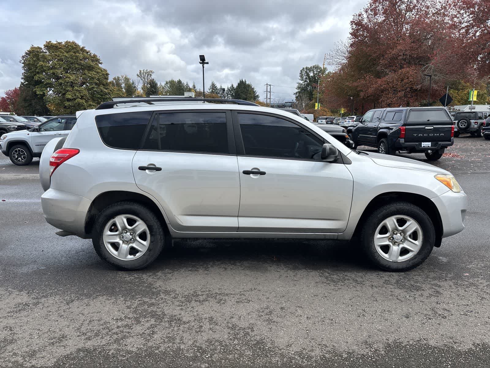Used 2011 Toyota RAV4 2WD w/ Base L4 Extra Value Pkg image 5