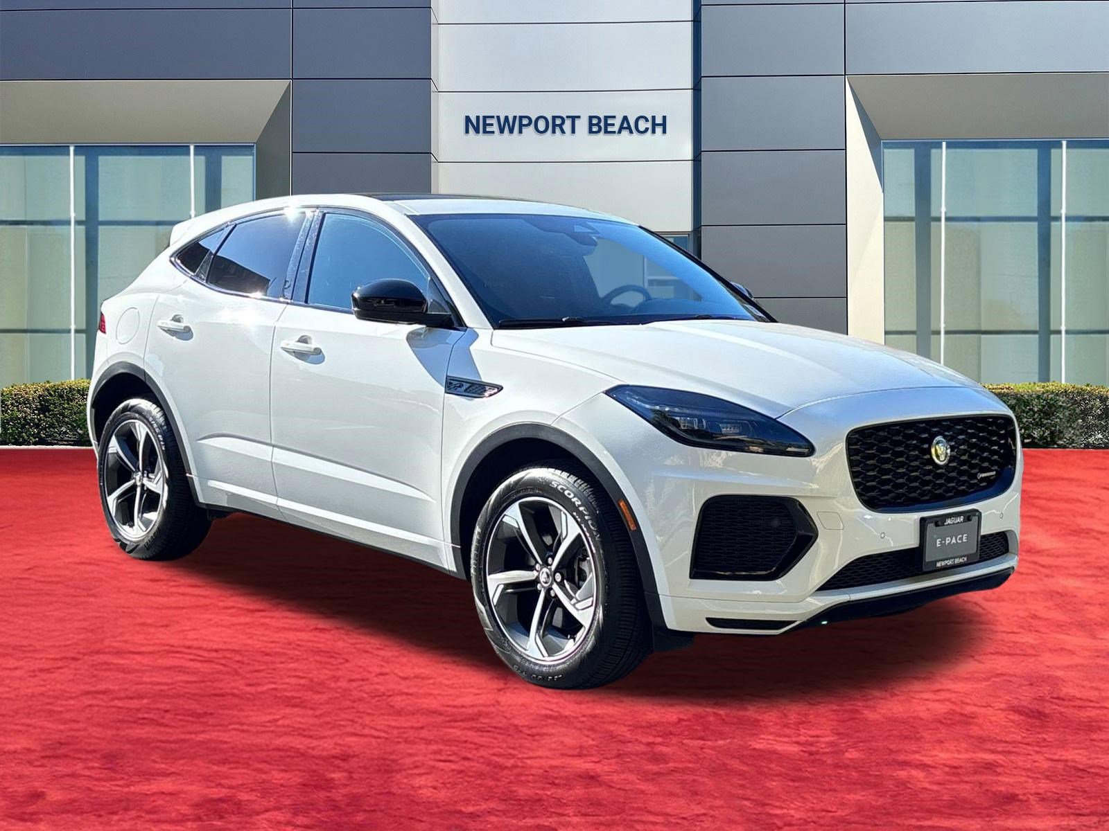 Used 2024 Jaguar E-PACE R-Dynamic SE image 6
