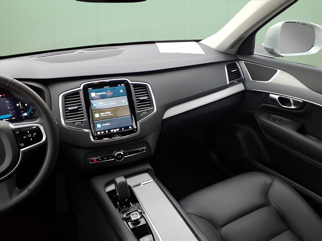Used 2024 Volvo XC90 B5 Core w/ Protection Package Premier image 9