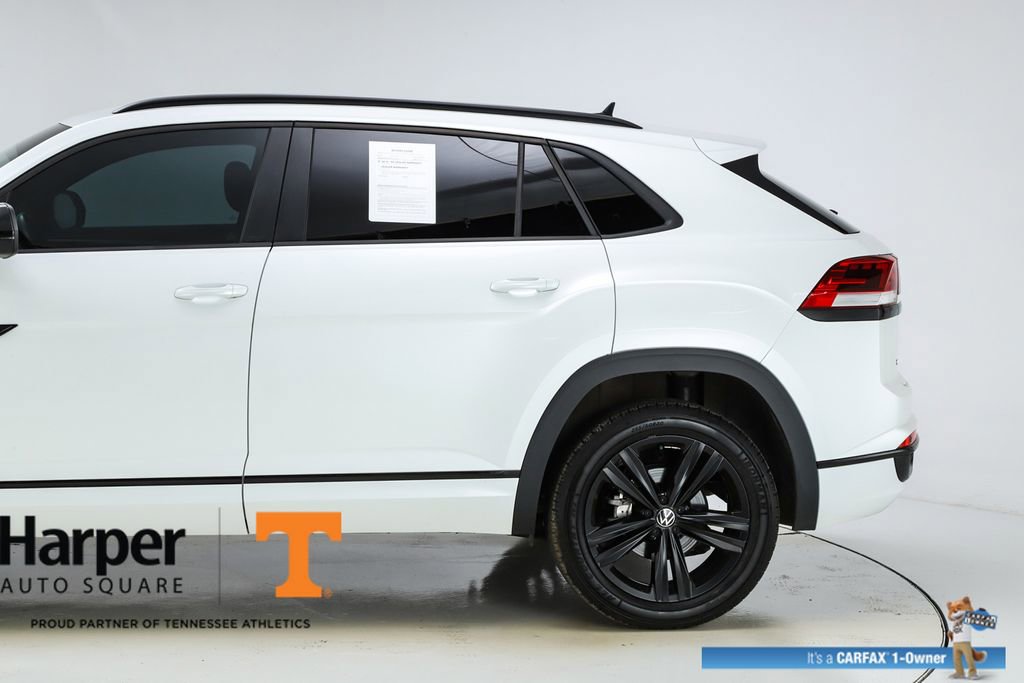 Used 2023 Volkswagen Atlas Cross Sport SEL R-Line image 4