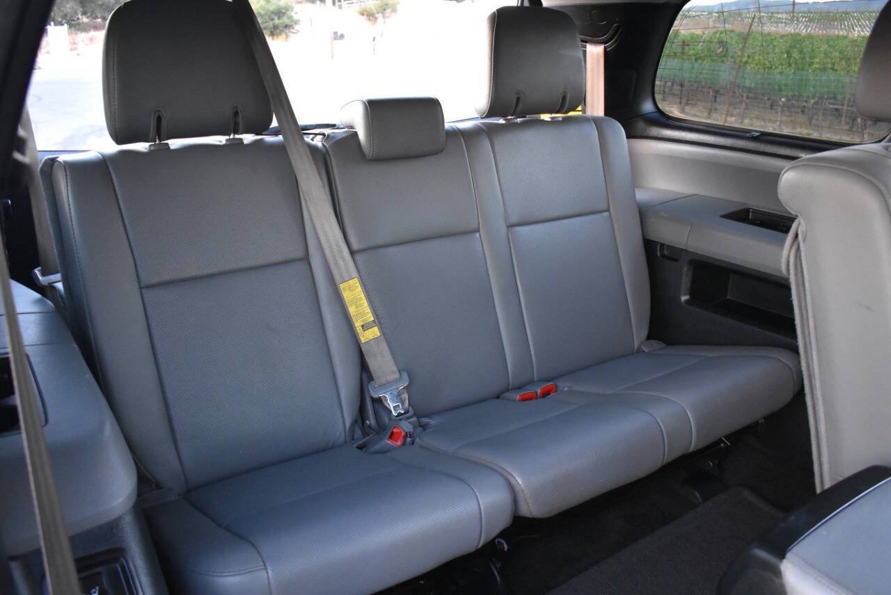 Used 2013 Toyota Sequoia Platinum AWD/4WD image 62
