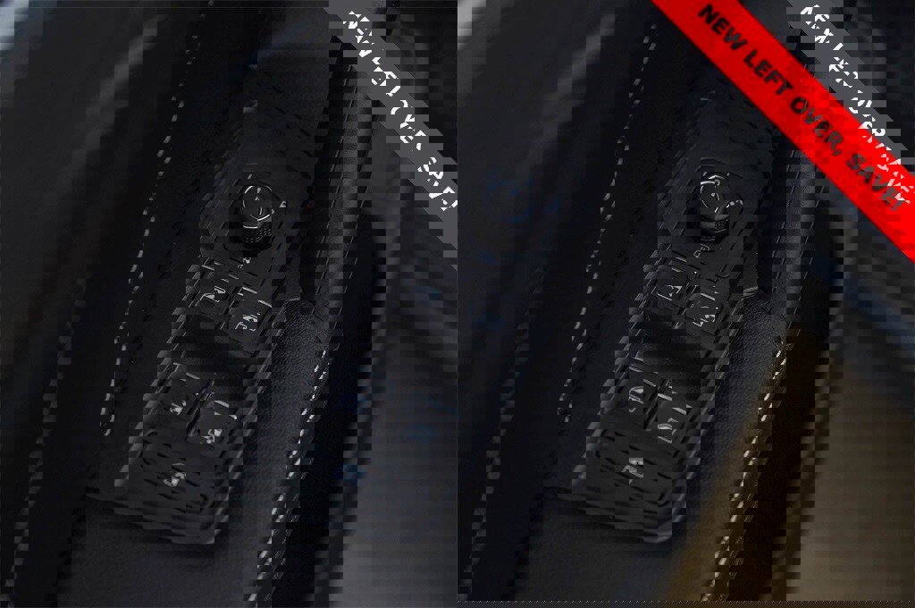 Used 2024 Volkswagen Tiguan SE R-Line image 20