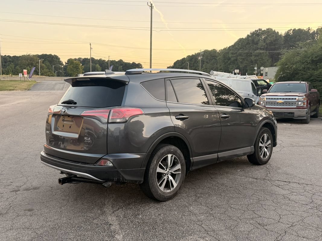 Used 2016 Toyota RAV4 XLE w/ Convenience Package AWD/4WD image 5