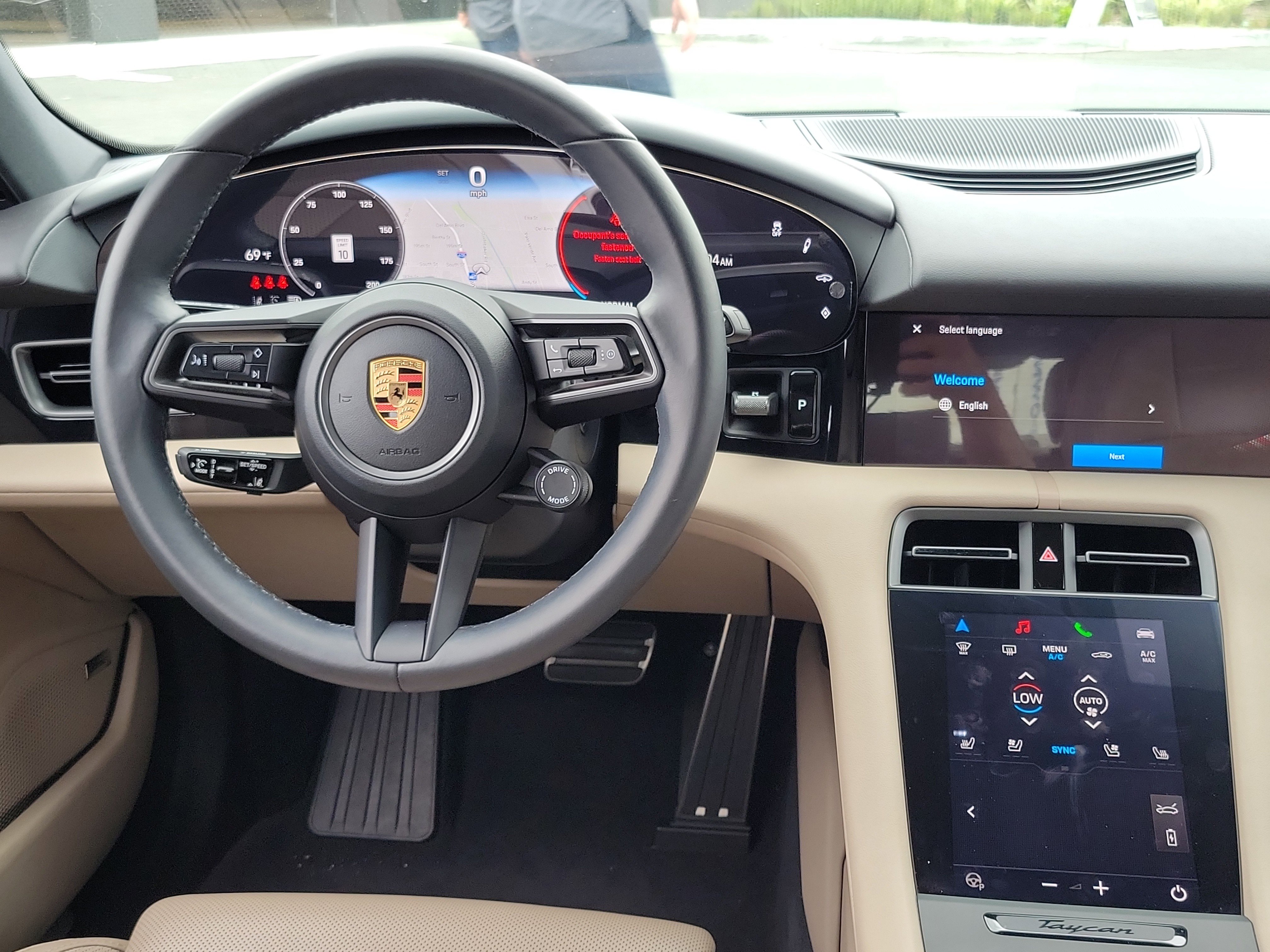 Used 2025 Porsche Taycan image 14