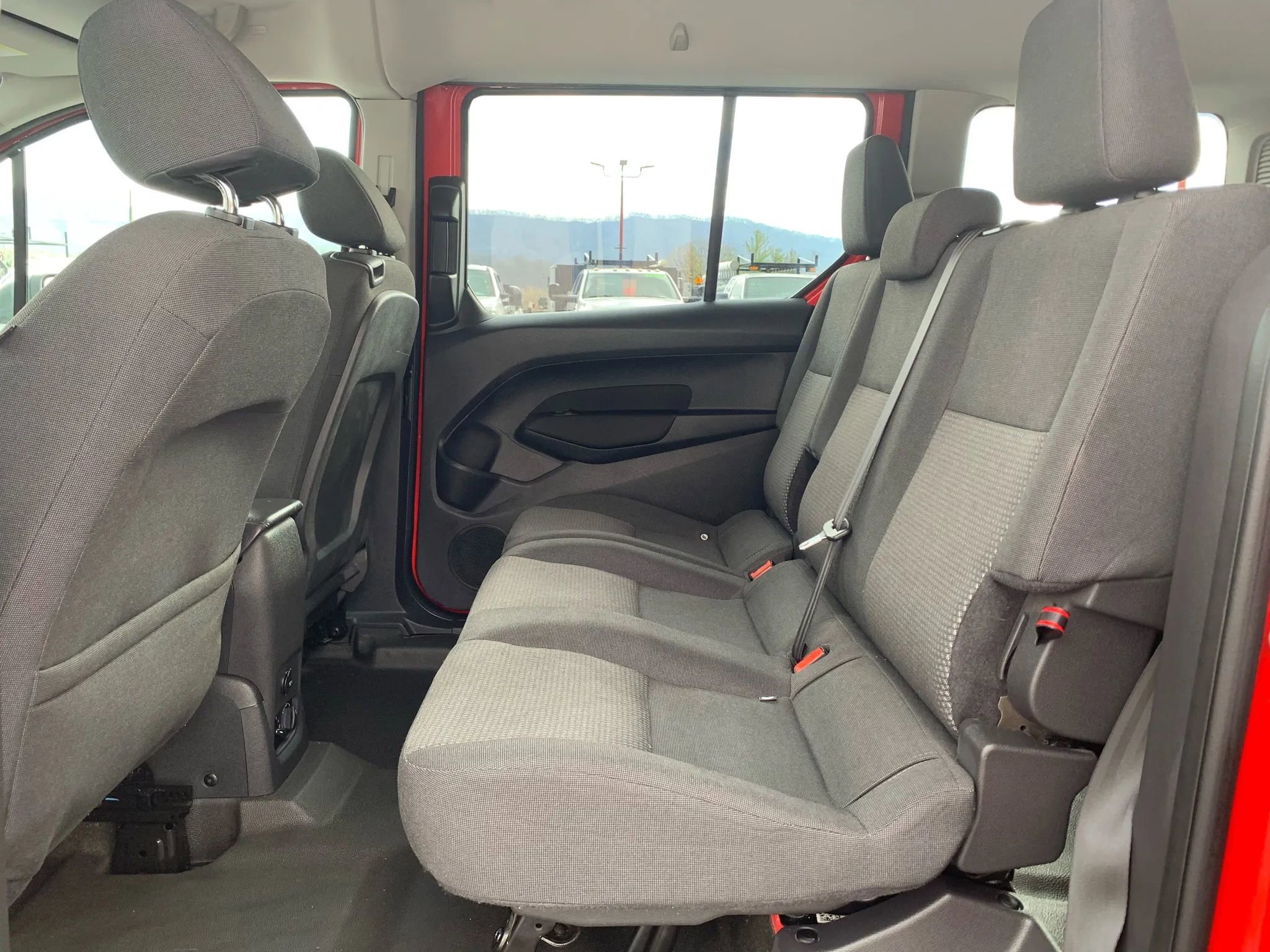 Used 2016 Ford Transit Connect XL image 24