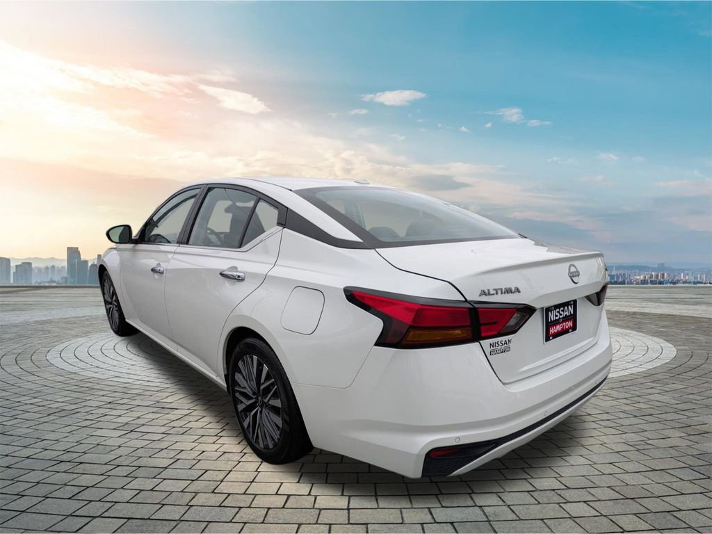 Certified 2024 Nissan Altima 2.5 SV image 7