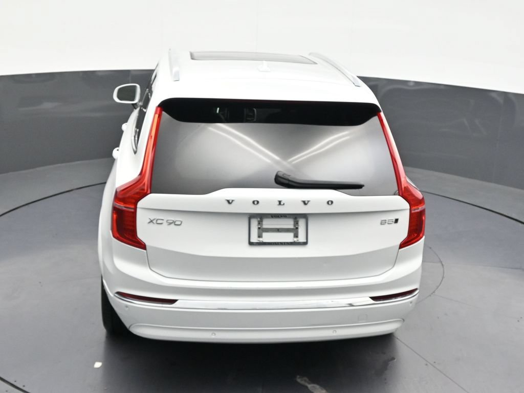 Certified 2023 Volvo XC90 B5 Plus AWD/4WD image 22
