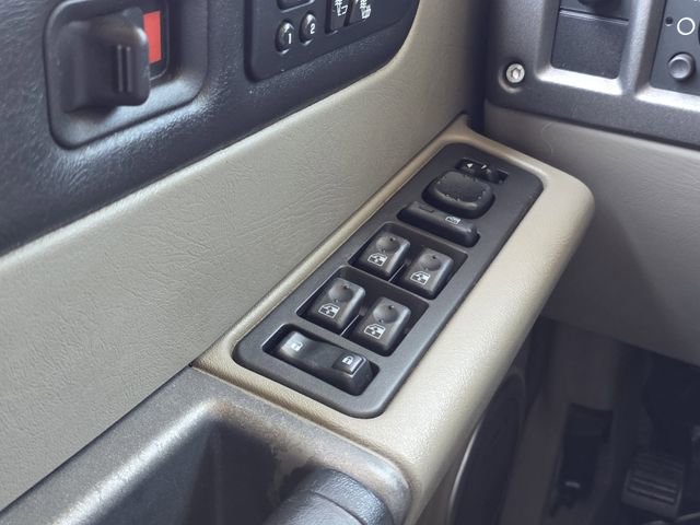 Used 2003 HUMMER H2 w/ Preferred Equipment Group AWD/4WD image 14