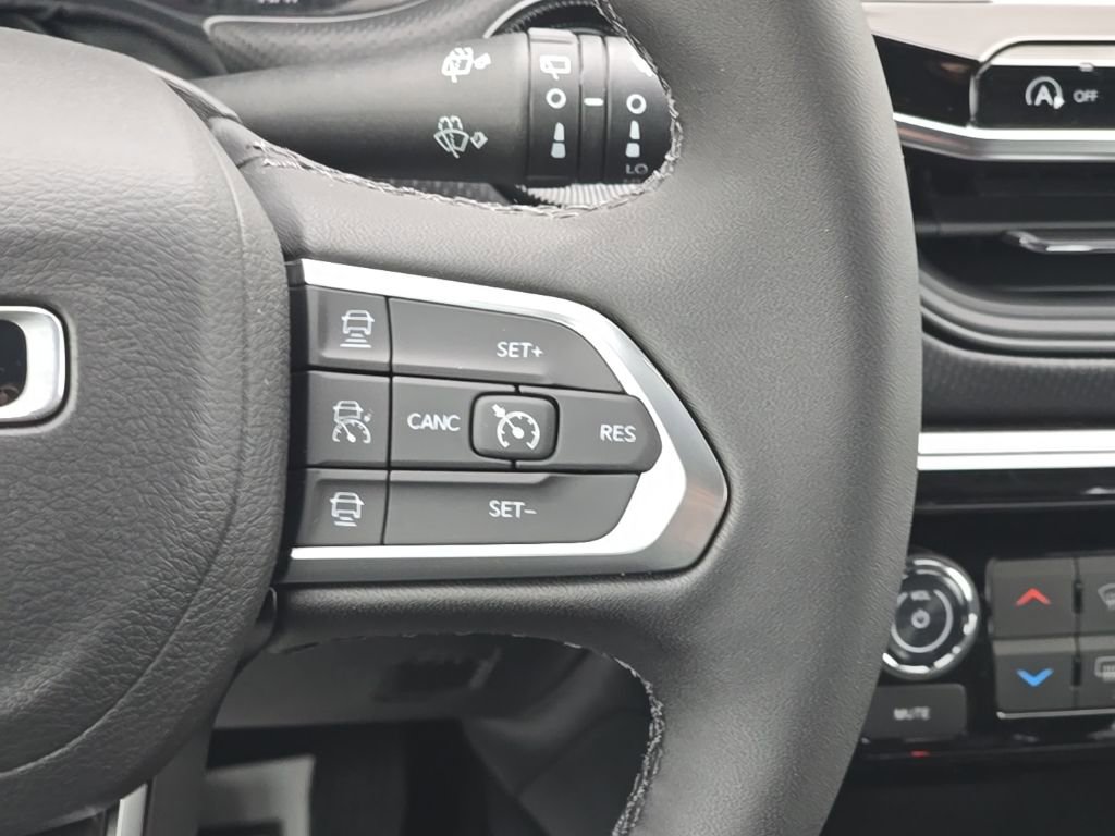 New 2026 Jeep Compass Limited image 24