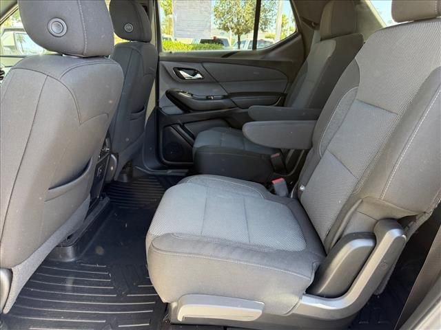 Certified 2023 Chevrolet Traverse LT FWD image 7