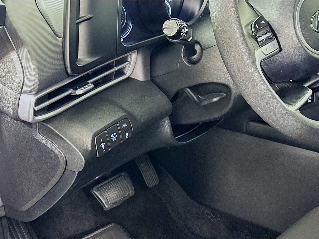 Certified 2023 Hyundai Elantra Blue image 10